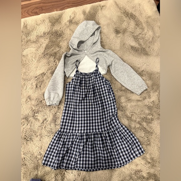 Zara dress 👗 - Picture 2 of 2